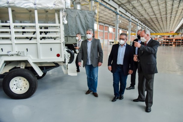Direção da Agrale apresentou detalhes dos veículos produzidos na unidade