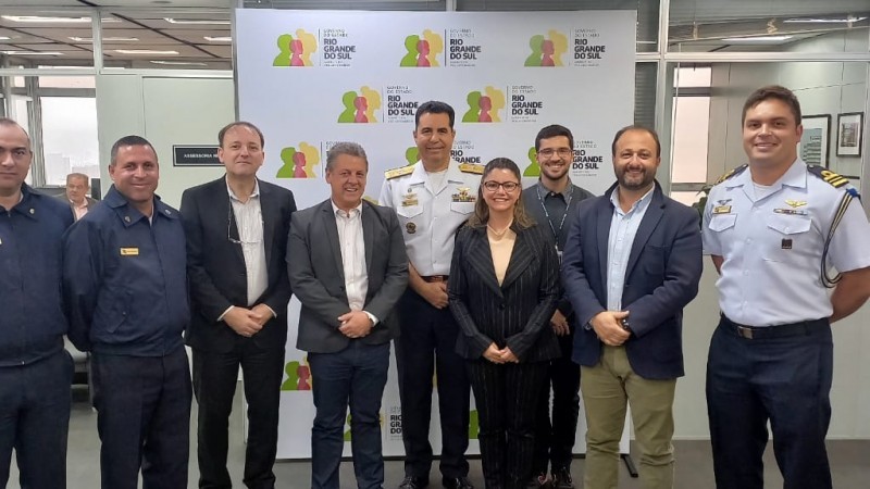 as autoridades que participaram da reunião
