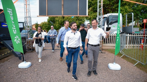 27102023   27º Aniversário de emancipação e 1º Festival das Carnes Sete Barras no município de Vale Verde (1)